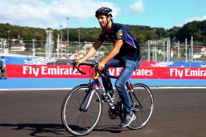 Daniel Ricciardo says he will reconsider road cycling.