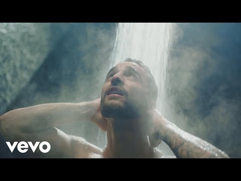 Maluma - Felices los 4 (Official Video)