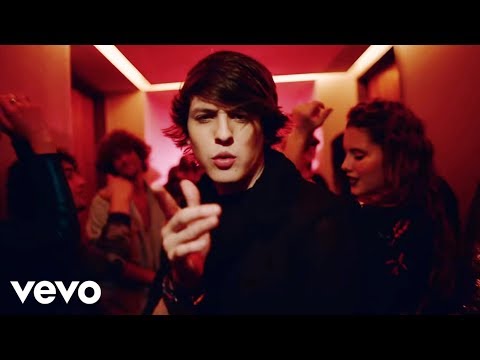 CNCO, Yandel - Hey DJ (Official Video)