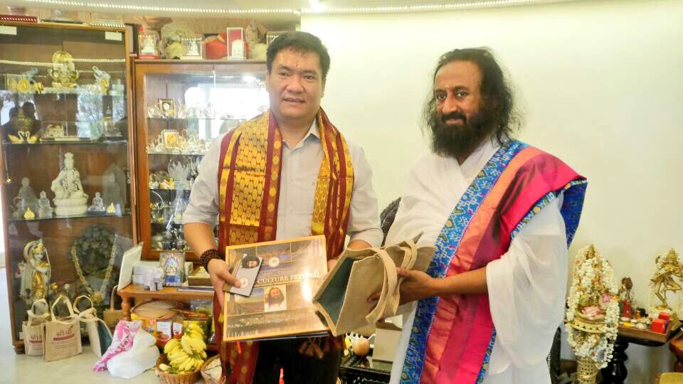 ‪Hon. CM of Arunachal Pradesh, Pema Khandu visited @BangaloreAshram.‬