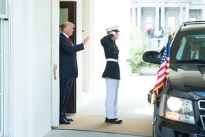 US President Donald J. Trump waves good bye, May 31, 2017.