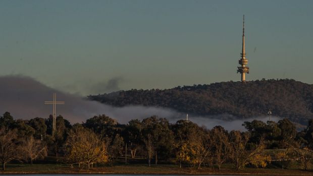 Fog on the first day of winter 2017 in Canberra.