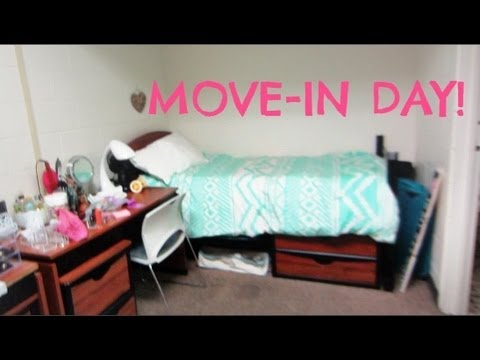 COLLEGE MOVE IN DAY!