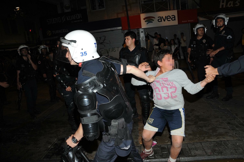 Avustralya: Çocuk Hapishanelerinde İsyan