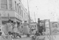 Aunty Celia Smith and Granny Monsell campaigning, Brisbane, 1967 (June Bond Collection, AIATSIS)