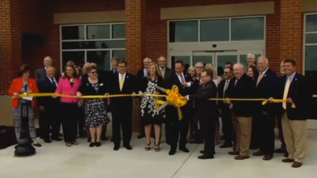 Murray State University – Breathitt Veterinary Center Grand Opening