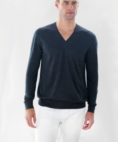 Men’s V-neck Superfine Merino Sweater - Dark Charcoal