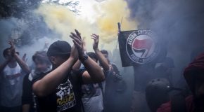 Paris : vidéo de la manifestation pour Clément