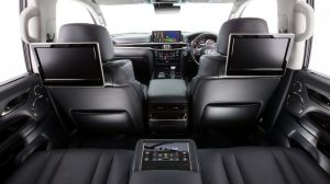 Keep backseat passengers entertained with their own TV screens.