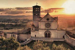 Few landscapes are more spiritually uplifting than the Tuscan and Umbrian countryside, which perfectly blend of nature ...