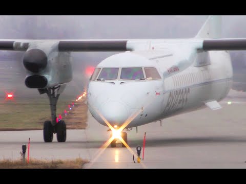 Air Canada Express Dash-8 Q400 Close-Up Takeoff