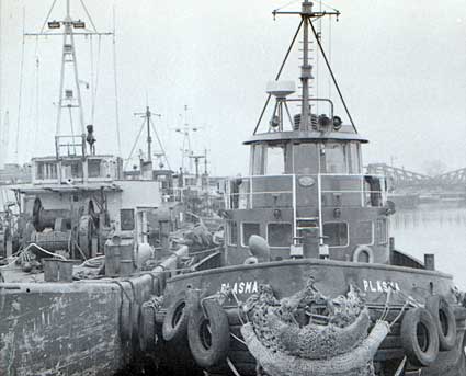 London docks, a photo study of London's docklands in 1980