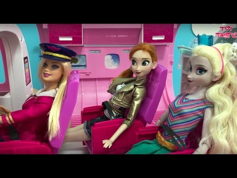 Barbie & Elsa Anna Dolls Videos! Airplane! At the Hotel! Beach Vacation! Swimming Pool & Mermaid!