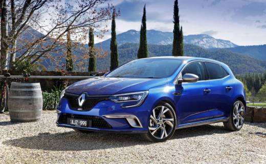 2017 Renault Megane First Drive REVIEW | More Convincing And More Conventional Than Ever