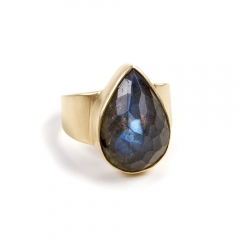 Samara Labradorite Tear Ring