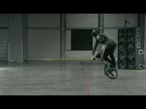 TURNTABLE RIDER created by COGOO