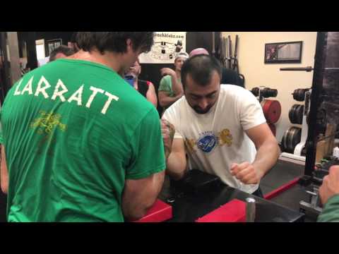 Vazgen Soghoyan and Devon Larratt fun armwrestling