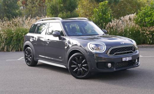 2017 Mini Countryman Cooper SD Review | Upsize Fits All