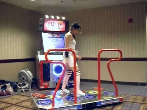 2NE1 Fire freestyle pump it up