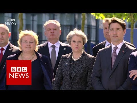 Donald Trump tells Nato allies to pay up - BBC News