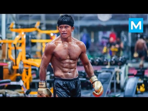 Buakaw Training for Next Fight | Muscle Madness