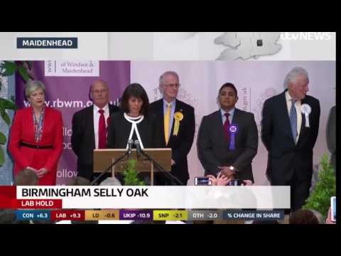 Lord Buckethead With 249 Votes Dabs On Stage