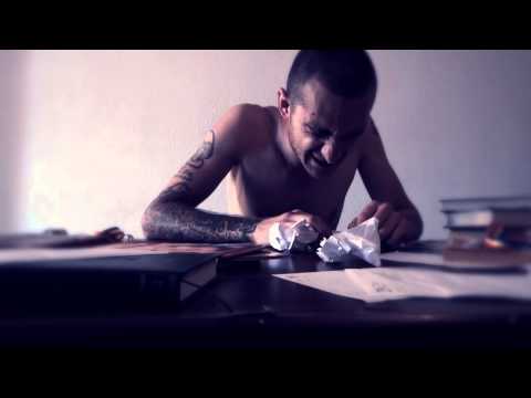 Dragos - INTRE BARE Prod. Johnny Dev (Videoclip oficial HD)