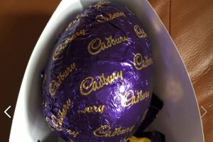 Woman finds glasses inside Cadbury egg.