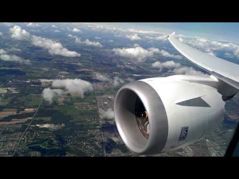 LOT Dreamliner 787 landing at Toronto Pearson Int'l Airport *Business Class*