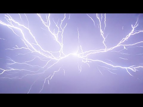 THE ULTIMATE LIGHTNING STORM - In Slow Motion