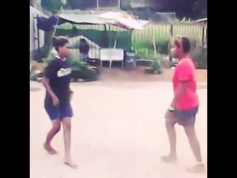 PNG chick street fight