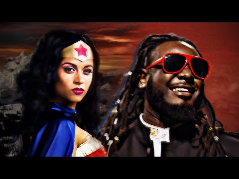 Wonder Woman vs Stevie Wonder.  Epic Rap Battles of History.