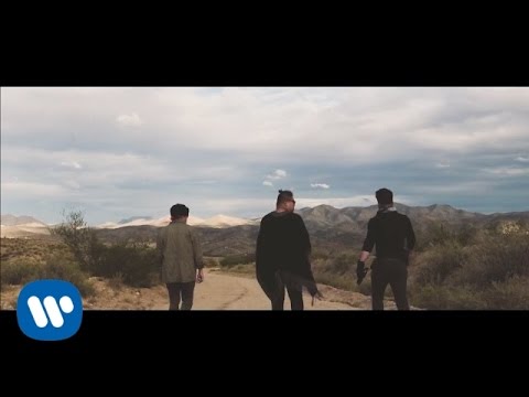 A R I Z O N A - Oceans Away [Official Video]