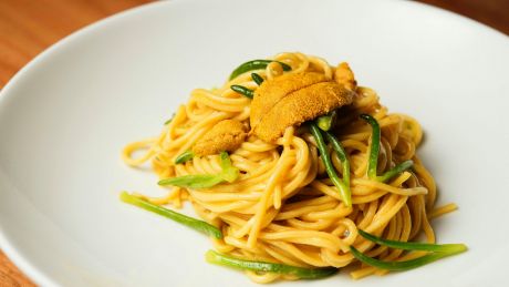 Bacco's spaghetti alla chitarra with sea urchin and beach banana.