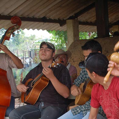 Latino Chicago: Music and community