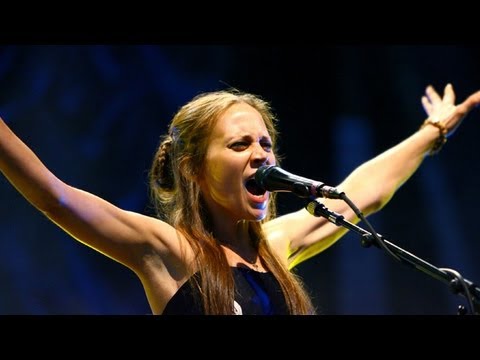 Fiona Apple Releases First Album in Seven Years