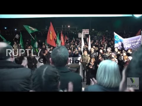 Cyprus: Thousands of Greek and Turkish Cypriots rally for island's reunification