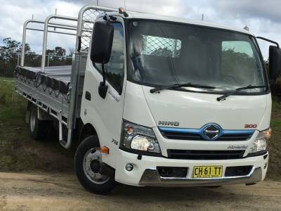 2016 Hino 300 Series 716 Hybrid Trade Ace REVIEW – A Bigger Load, And A Harder Worker Than A Twin-Cab Ute