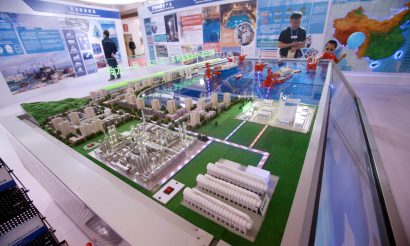 Visitors look at a model of Linglong One (ACP1000), a nuclear reactor developed by the China National Nuclear Corporation (CNNC), at an expo in Beijing, China April 29, 2017. REUTERS/Stringer