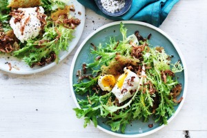 Salad Lyonnaise: A delicious Mediterranean bistro classic combining eggs, white vinegar, bacon, and lettuce. 