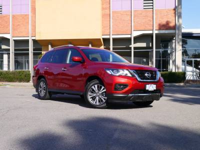 2017 Nissan Pathfinder ST AWD Review | Huge Space, Comfort, And Refinement For Aussie Families