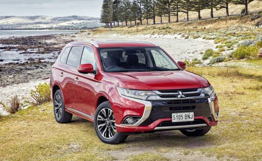 2017 Mitsubishi Outlander PHEV Review | A Sharper Look For Mitsubishi’s Green Hero