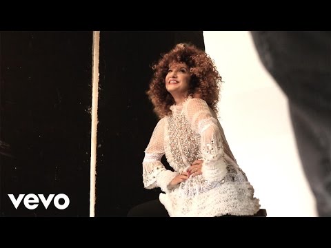 Marcella Bella - Non mi basti più (Official Video)