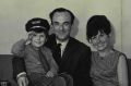 An English family reached Sydney Airport by Qantas as migrants in 1966. 