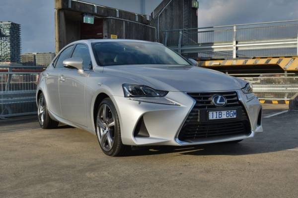 2017 Lexus IS350 Sports Luxury Review | V6-Powered Sedan Is Showing Its Age