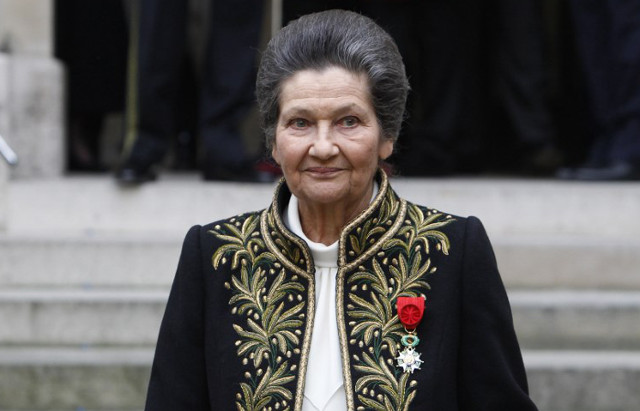 Simone Veil: French Auschwitz survivor who legalised abortion dies aged 89