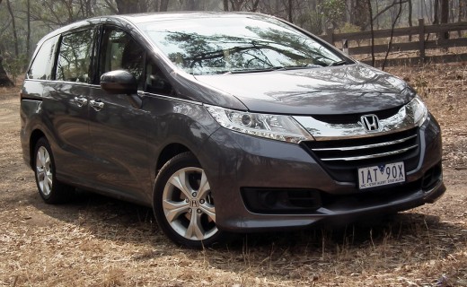 2014 Honda Odyssey Review: VTi People Mover