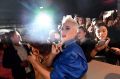 Katy Perry greeting fans at Myer's Sydney City store on Friday.