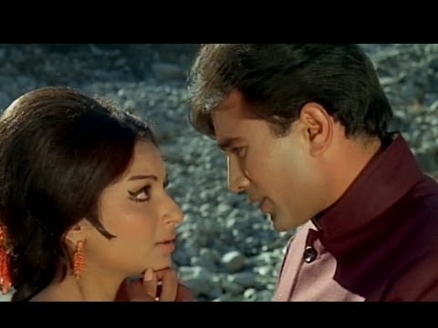 Gunguna Rahe Hain Bhanware - Aradhana - Rajesh Khanna & Sharmila Tagore - Classic Romantic Song