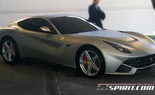 Ferrari 620 Surfaces Online